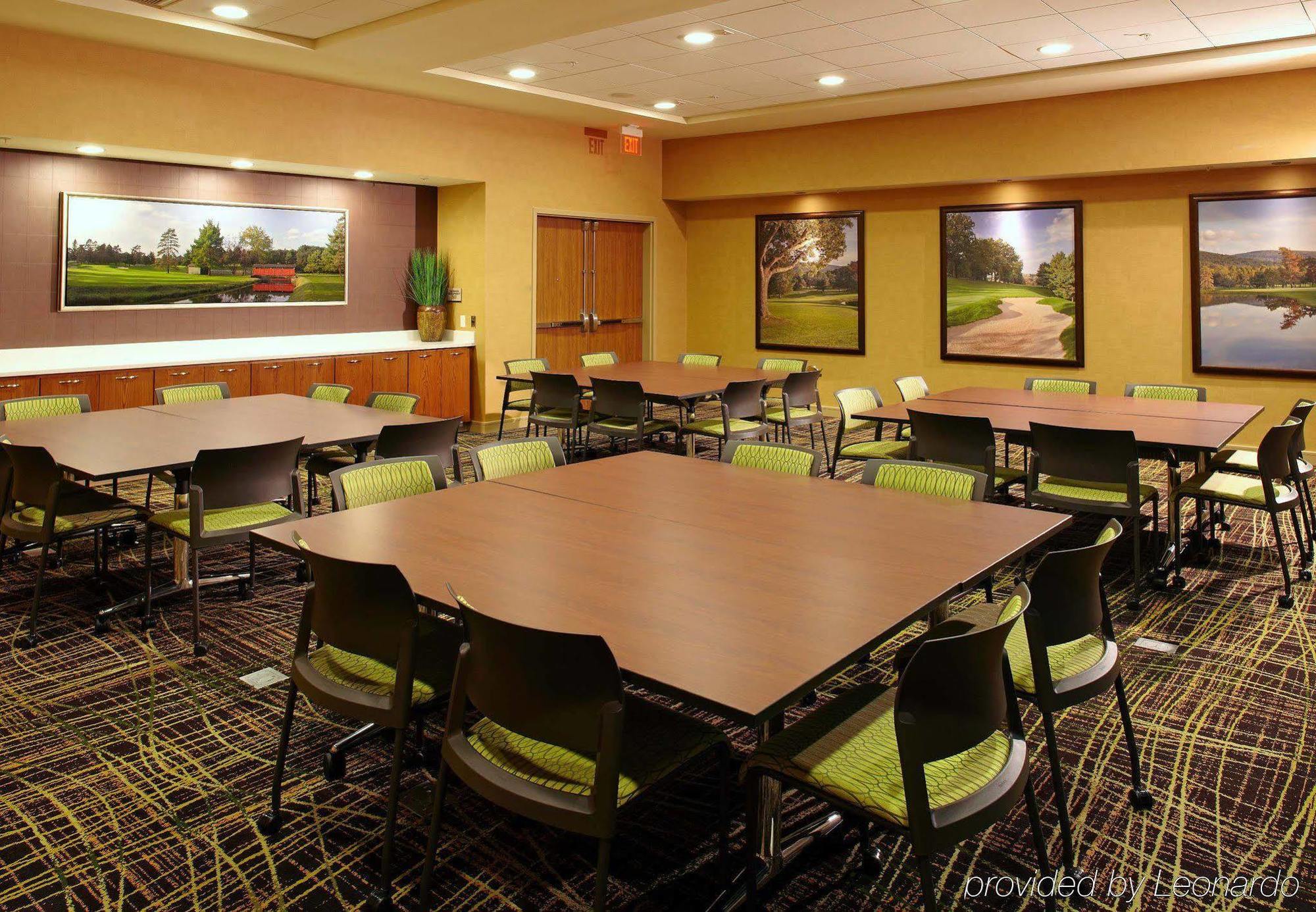 Springhill Suites By Marriott Pittsburgh Latrobe Restaurant photo