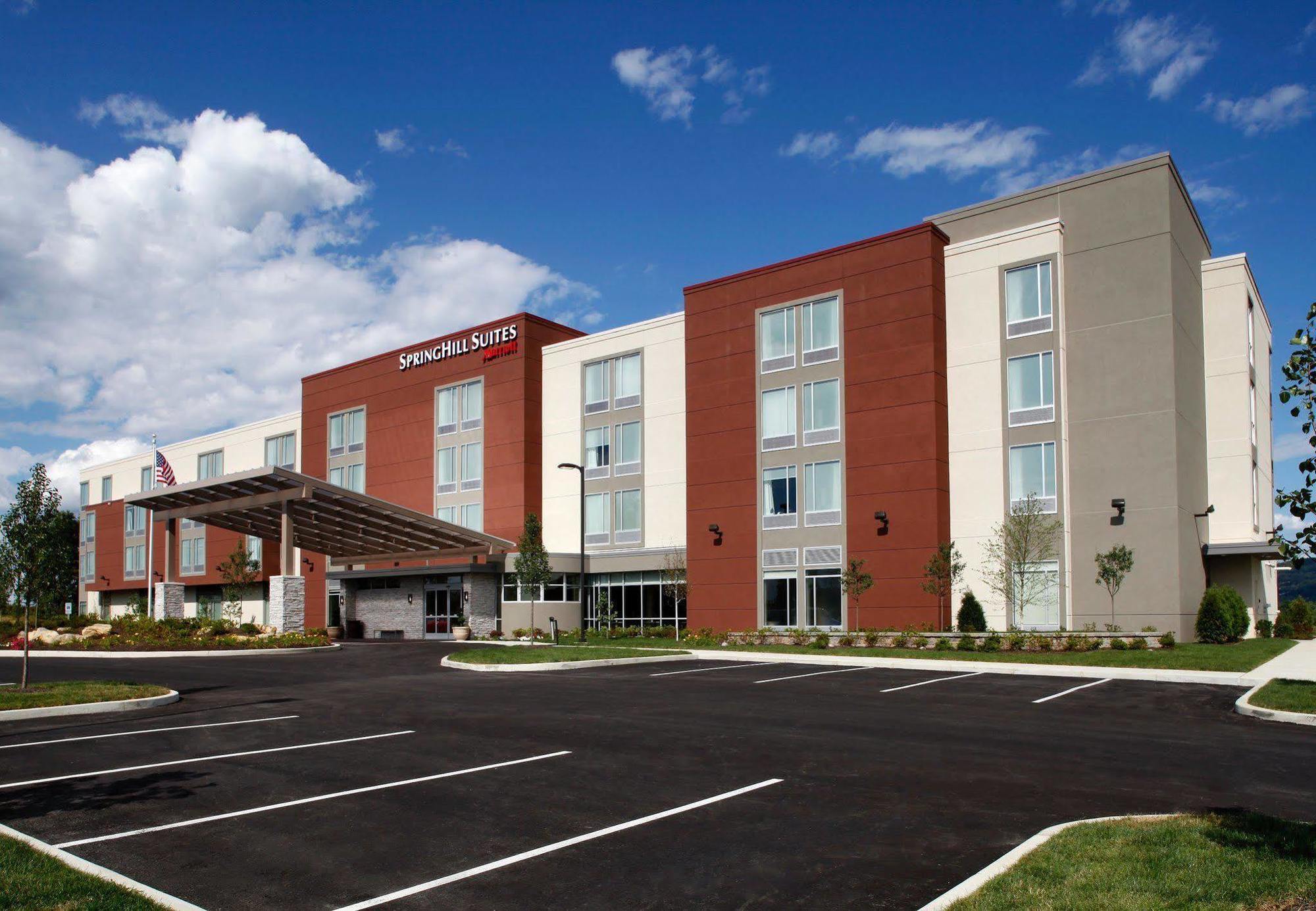 Springhill Suites By Marriott Pittsburgh Latrobe Exterior photo